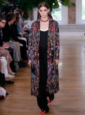 ヴァレンティノ、ヒップホップの起源からワードローブの境界線を越えて【2018年クルーズ】