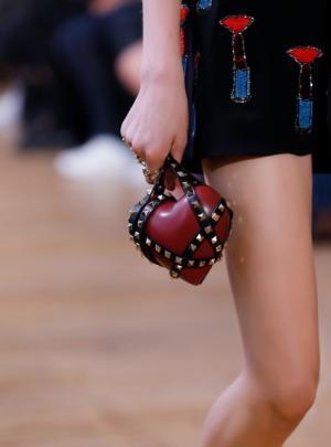 ヴァレンティノ、ヒップホップの起源からワードローブの境界線を越えて【2018年クルーズ】