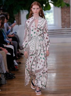 ヴァレンティノ、ヒップホップの起源からワードローブの境界線を越えて【2018年クルーズ】