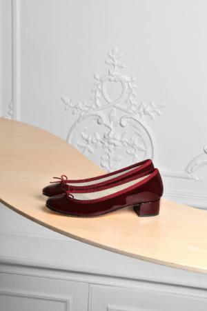 レペットが『千夜一夜物語』をモチーフにした秋冬の新作シューズを発売