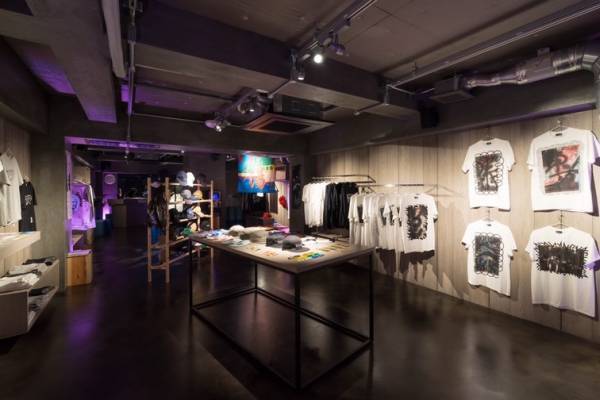 京都・祇園の新スポット、クリエイティブ雑居ビル「y gion」。カルチャーを発信する複合施設【京都の旅】