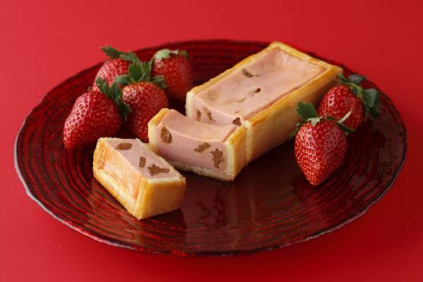 資生堂パーラーの濃厚チーズケーキに冬限定のいちごが登場!