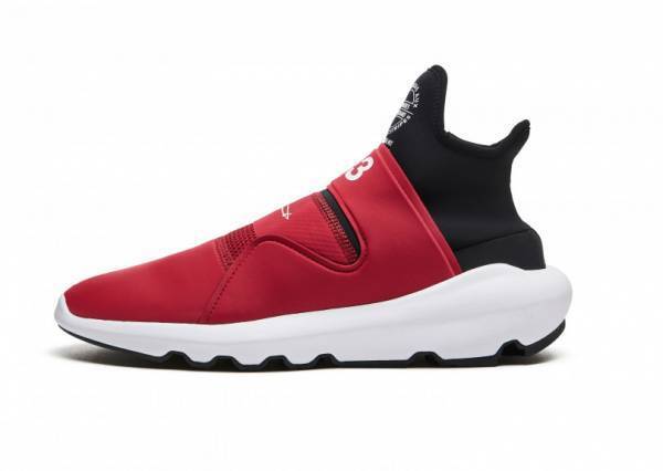 山本耀司×アディダス「Y-3」、2018年春夏コレクションより新作スニーカー発売