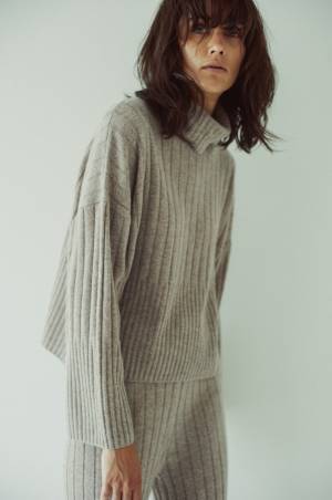 ミシュケ、伊勢丹新宿で期間限定ポップアップ! 完売カシミヤワンピースの追加販売も