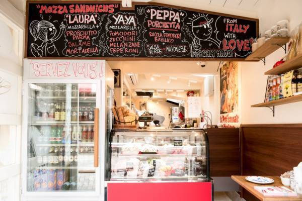 モッツァレラサンドショップ「ンーモッツァ」、10倍“追いモッツァ”ホリデーメニュー登場