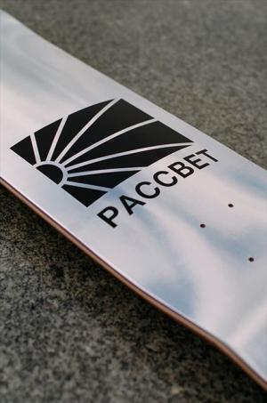 ゴーシャ・ラブチンスキーらが手掛けるロシア発スケートブランド「PACCBET2」がDSMGに登場