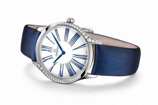 オメガの新作ウォッチ、日米で先行販売! カイア・ガーバーが新アンバサダーに