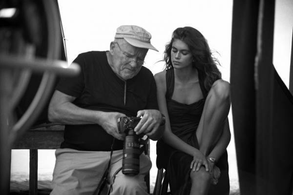 オメガの新作ウォッチ、日米で先行販売! カイア・ガーバーが新アンバサダーに