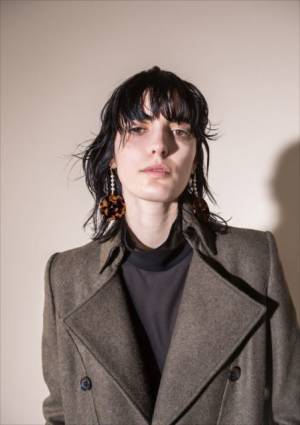 アキラナカのジュエリーコレクションがデビュー！1stはメノウやベッコウを使ったピアスやリング