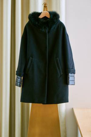 コート選びから始まる1日。大人のファッションはもっと自由に楽しめる【サローネの冬仕度】