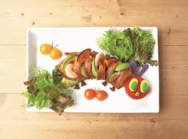 【更新】絵本『はらぺこあおむし』カフェが銀座にオープン。“食べることの楽しさ”をテーマにしたメニューを発表!