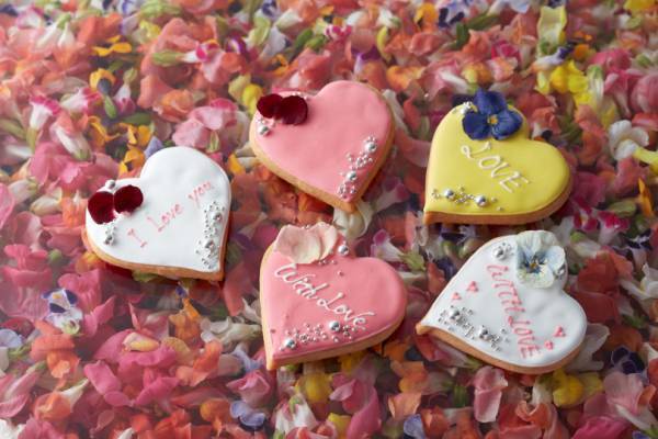 いちごのソースにボンボンショコラ! グランド ハイアット 東京のバレンタイン＆ホワイトデー限定メニュー