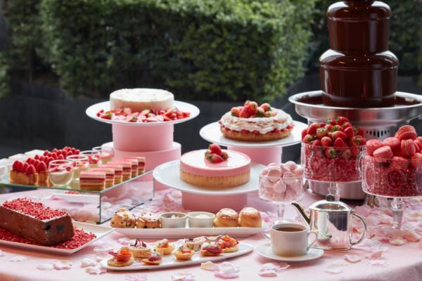 いちごのアフタヌーンティーに桜のスイーツ! グランド ハイアット 東京の春メニュー