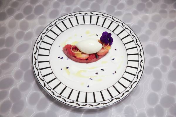 あのステーキハウスもハンバーガーも日本初上陸! 2017年にオープンしたカフェやレストランまとめ【グルメ編】