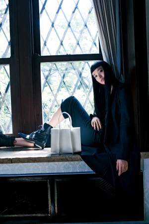 ディスコード ヨウジヤマモト、ブランドネームを体現した2018年春夏コレクションを展開