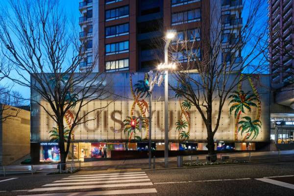 ルイ・ヴィトン、全国に先駆けて2018春夏メンズコレクションを六本木ヒルズ店で展開