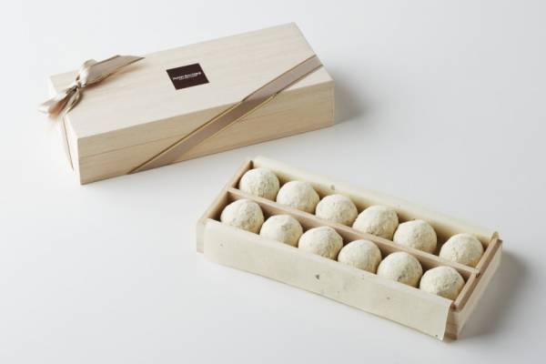 パーク ハイアット 東京のスタイリッシュな「バレンタイン スイーツ 2018」