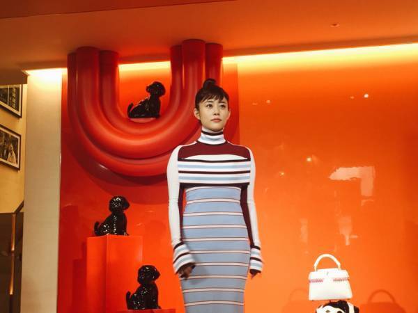 高畑充希が来店、日本初の直営店としてオープンしたルイ・ヴィトン 銀座並木通り店が移転