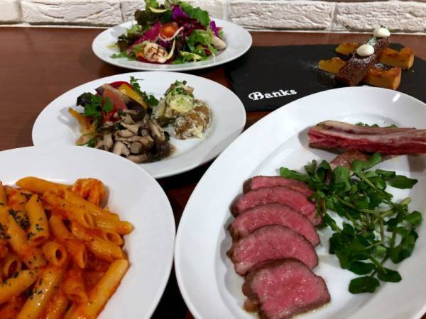 世界初! 体験型プロジェクションマッピング 「ナイトサファリレストラン」特別開催。バンクス渋谷にて