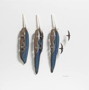 抜け落ちた鳥の羽根から飛び立つ、切り絵のアート!