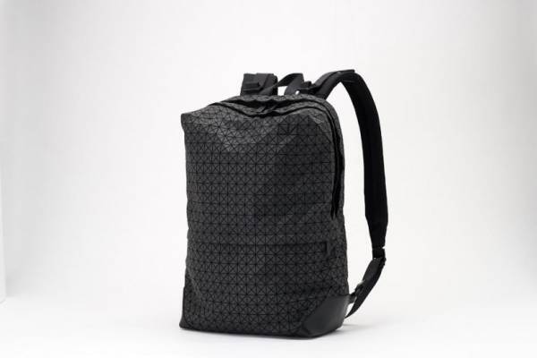 バオ バオ イッセイ ミヤケ、阪急メンズ大阪にてポップアップ開催! 限定の新型バックパックの販売も
