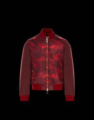 モンクレール、春節を祝うスペシャルエディション登場! メンズジャケット&ドッグウエアを発売