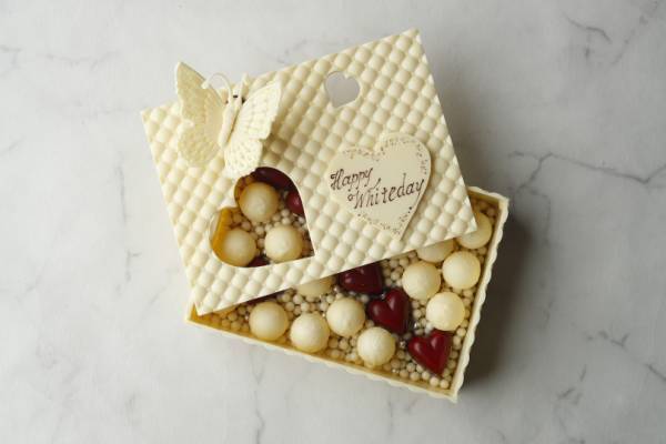 パレスホテル東京のホワイトデー限定スイーツ、鍵型のデザインショコラなど全5種が登場