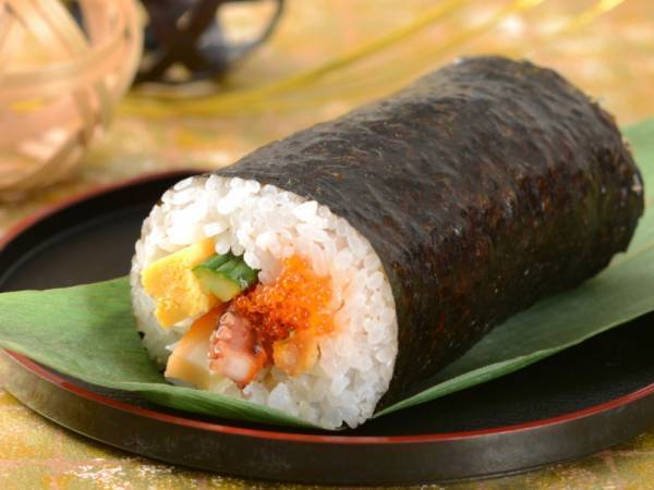 恵方巻き約40種が東京駅に集結! ロブスター丸ごと、海鮮、肉、多国籍、変わり種、スイーツなど