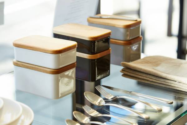 マーガレット・ハウエルなど英国ブランドをベースにセレクトしたシェアハウスショップ「ザ ライブラリー」が誕生