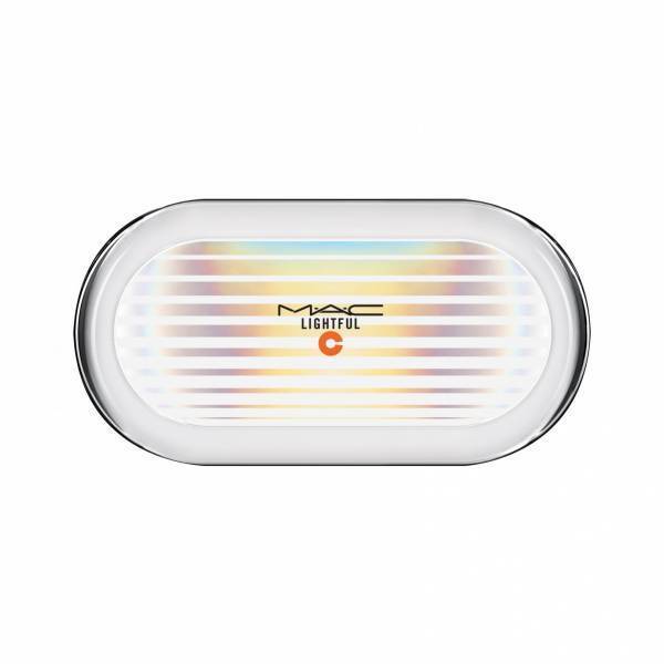 M・A・Cで人気No.1のパウダリーファンデーションがリニューアル! 理想的なツヤマット肌を演出