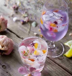 横浜赤レンガ倉庫「フラワー ガーデン 2018」開催! 1万4,200株の草花が来訪者をお迎え