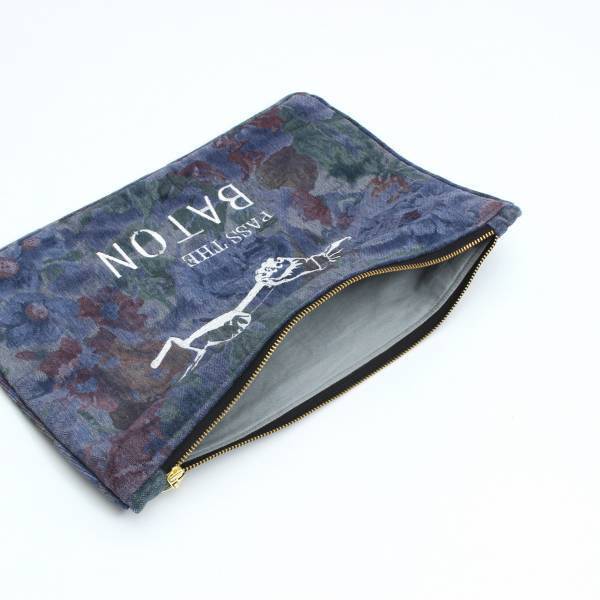 パスザバトン「Lovedleftovers」に、クリスチャン・フィッシュバッハとのコラボバッグが登場