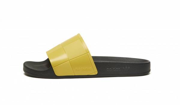 アディダス バイ ラフ・シモンズ、2018春夏の新作を発売! 人気モデルが新デザイン&カラーで登場