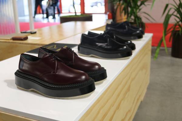 日本の文化、市場を足がかりにグローバルに向かう次世代シューズブランド【伊MICAMレポート】