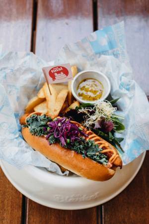 スヌーピーミュージアム閉館前最後の展覧会!「ピーナッツ」最古の原画展示、新作コラボグッズも