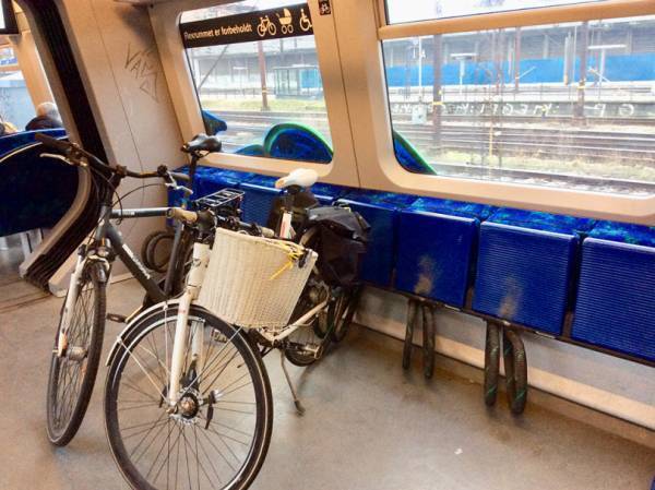 ライフスタイルストア巡りと街散策で北欧デザインに触れる【コペンハーゲン旅Day1】