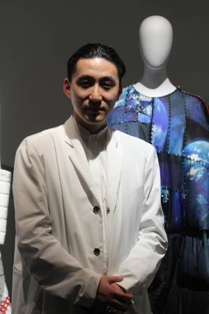 ユイマ ナカザトが思い描く未来のクチュールを体感。六本木で展覧会開催中