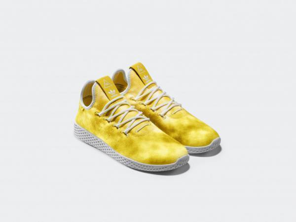 アディダス オリジナルス×ファレル・ウィリアムスの新コレクション、パステル&アディカラーのシューズやウエアを展開