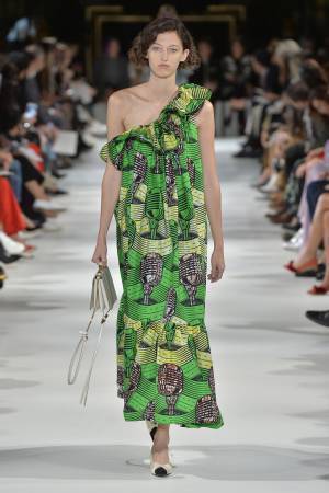 ステラ マッカートニー、新宿伊勢丹でポップアップ開催! イニシャル&モチーフのカスタマイズイベントも