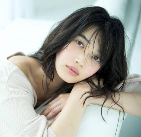 RED VALENTINOなど春の社交デビューのためのスタイリングイベント開催! モデル・林田岬優×人気スタイリスト・清水久美子トークショーも