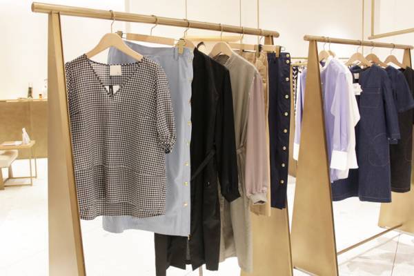 井川遥の手がける「ヘルト」と「ロワン」、2シーズン目となる春夏新作のポップアップがスタート!