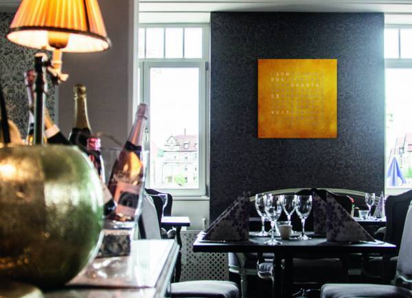 パリジャンに愛されるドイツのモダンアート時計「クロックツー」、ギンザ シックスなど各店で好評展示・販売中