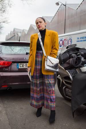 “チェック柄”がなくちゃ始まらない！パリのオフランウェイをチェック柄が席巻【パリスナップ】