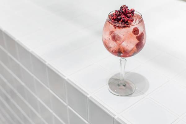 京都にフルーツがテーマのカフェ＆ダイニングがオープン! あまおうのフルーツサンドにサラダや肉料理も