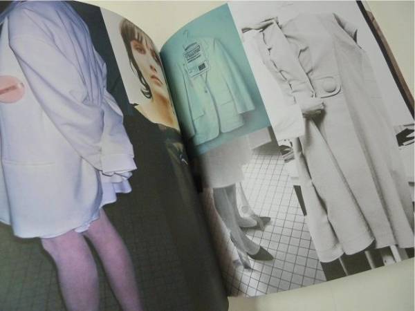 デザイナーマルタン・マルジェラの軌跡を辿る、パリモード美術館で開催中マルジェラ展公式カタログ【ShelfオススメBOOK】