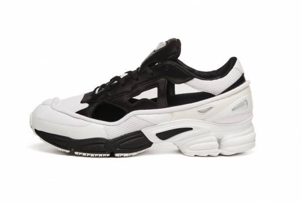 アディダス バイ ラフ・シモンズ、「RS レプリカント オズウィーゴ」シューズ単独アイテム登場