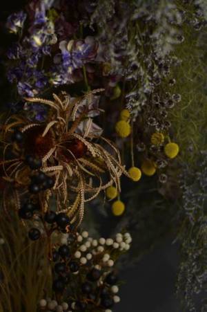 新宿伊勢丹「フランスウイーク」、パリで活躍するデザイナーらのアイテムがそろう“蚤の市”開催中