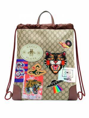 グッチが中目黒のカセットテープ ショップワルツとコラボ、「グッチ クーリエ」コレクションの限定アイテムが登場!