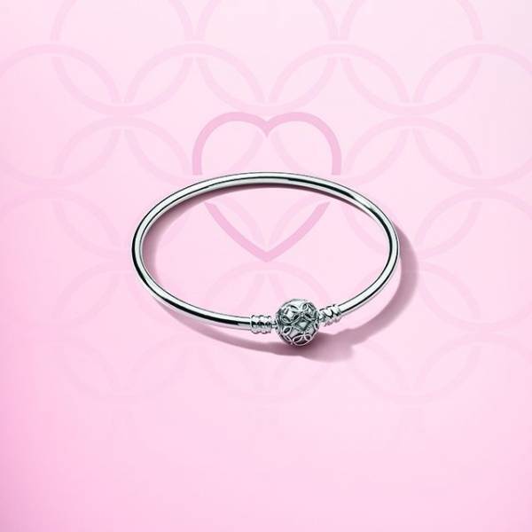 パンドラ、母の日の新作ジュエリーはリボンが印象的なリングやキュートなテディベアチャーム!