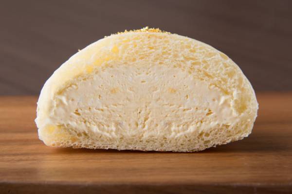 金箔をあしらったクリームパン専門店が京都三条にオープン! はちみつの老舗が手掛ける新店舗